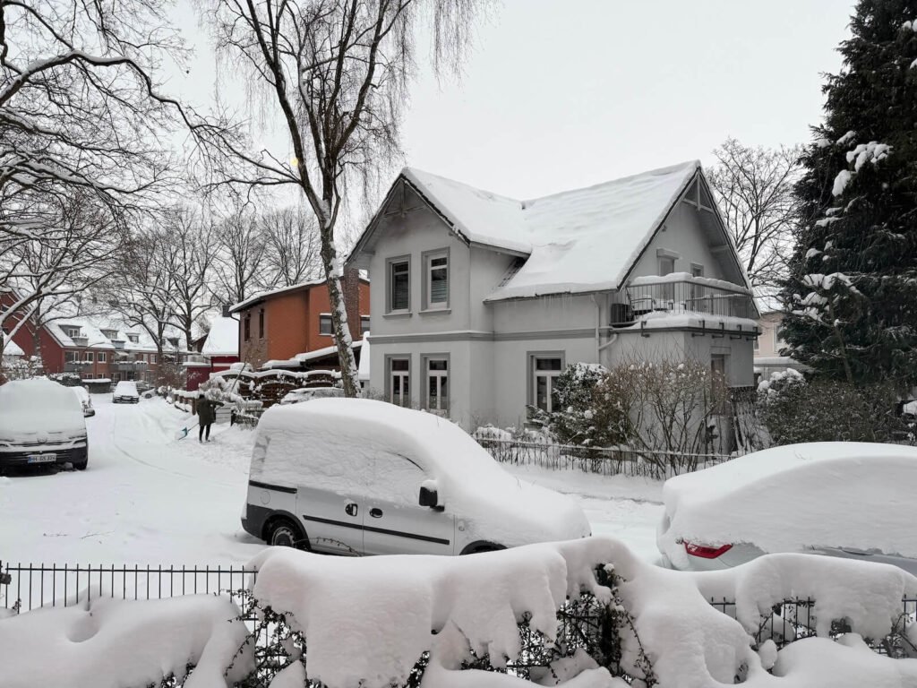 Extreme Snowstorm Elli Paralyzes Northern Germany